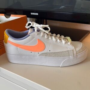 Nike Women's Blazer Low Platform